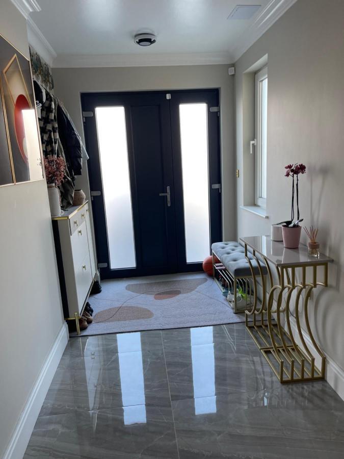 Modern Huge Double Room With Private Bathroom In Colindale エッジウェア エクステリア 写真
