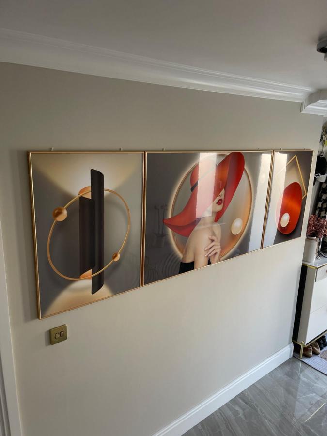 Modern Huge Double Room With Private Bathroom In Colindale エッジウェア エクステリア 写真