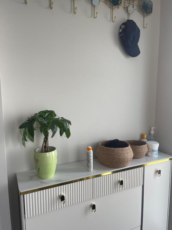 Modern Huge Double Room With Private Bathroom In Colindale エッジウェア エクステリア 写真